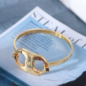 🧶 Tory Burch bracelet